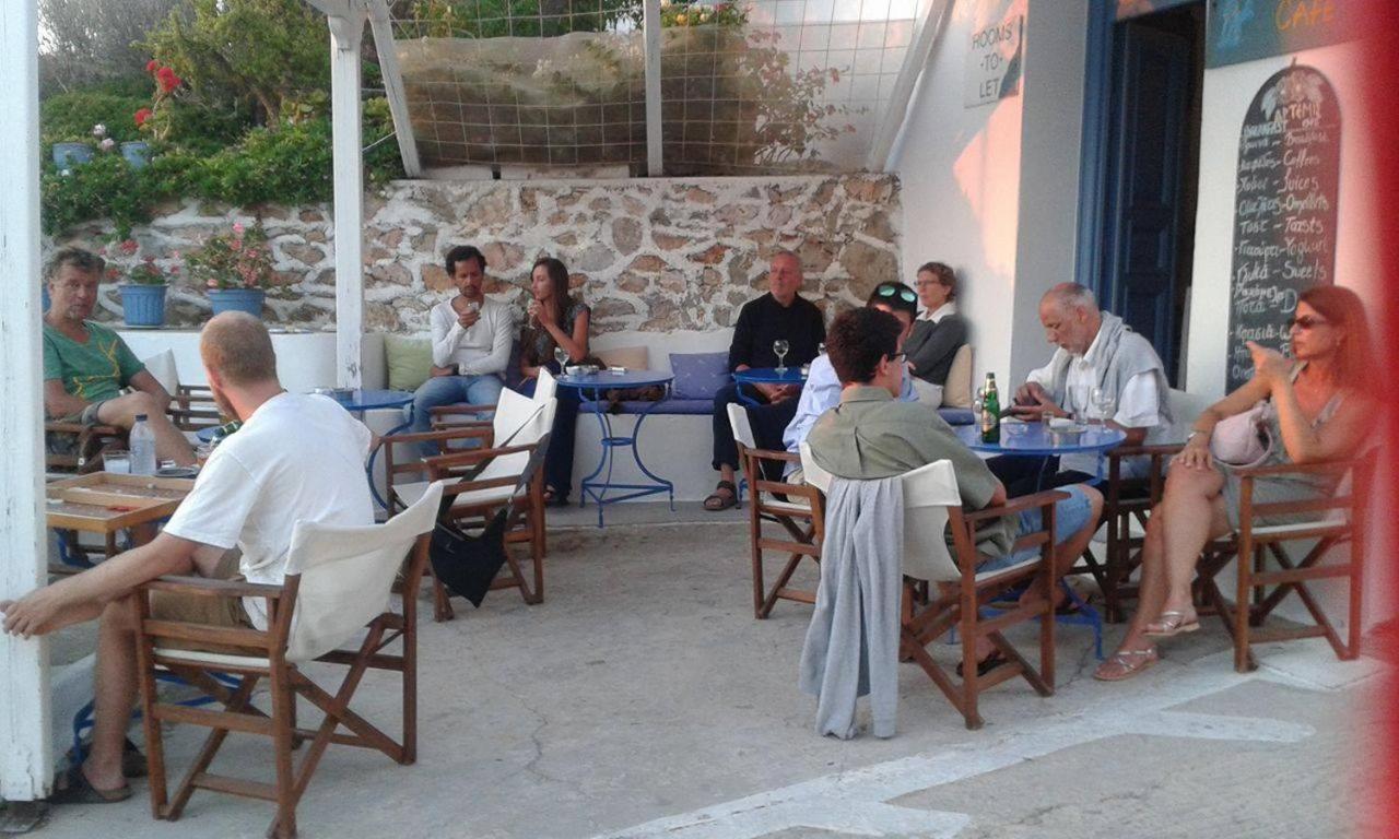Artemis Rooms Folégandros Extérieur photo