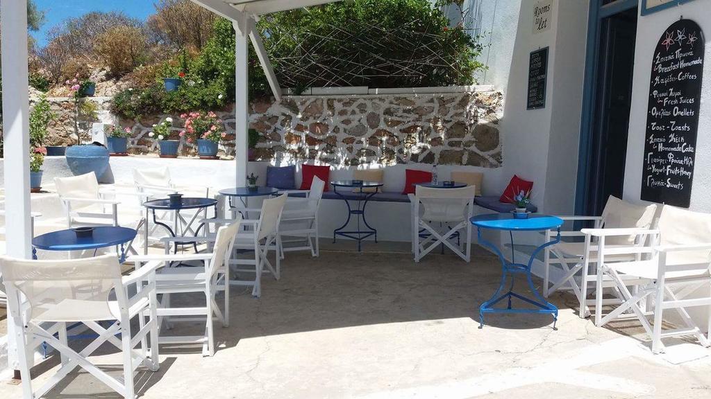 Artemis Rooms Folégandros Extérieur photo