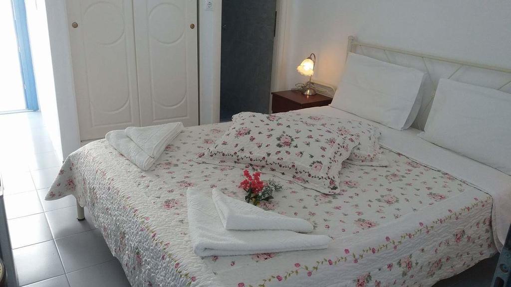 Artemis Rooms Folégandros Extérieur photo