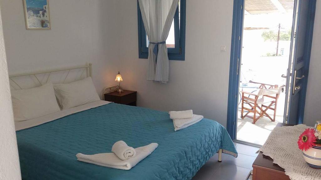 Artemis Rooms Folégandros Extérieur photo