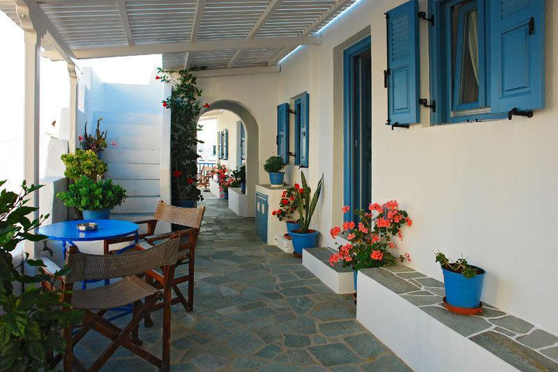 Artemis Rooms Folégandros Extérieur photo